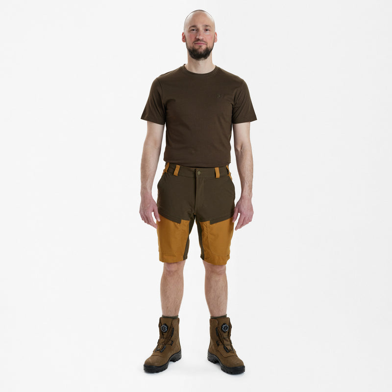 Laden Sie das Bild in Galerie -Viewer, Strike Shorts
