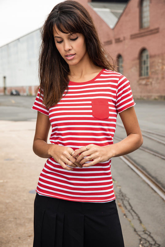 T-Shirt in maritimem Look mit Brusttasche - 8027